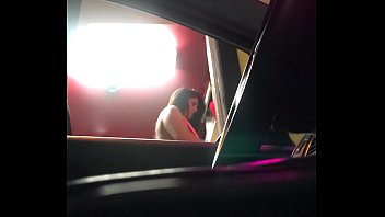 Kleine, Freche Göre Mit Festen Brüsten Macht Striptease Vor Der Webcam Kleine, Freche Göre Mit Festen Brüsten Macht Striptease Vor Der Webcam